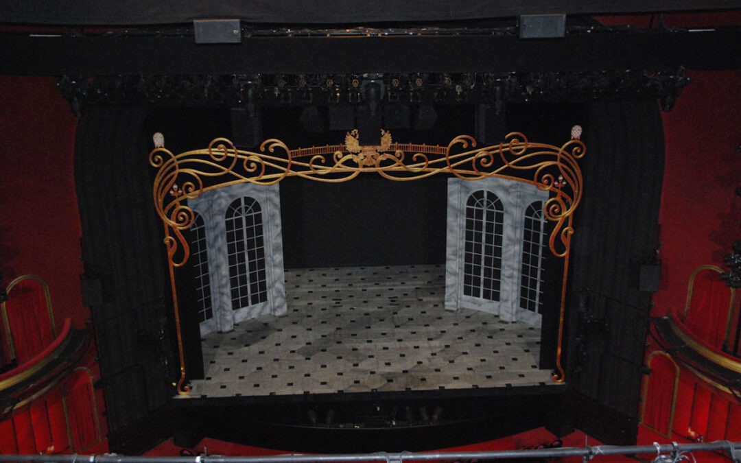 El musical “Anastasia” triunfa en Madrid con sistemas LEOPARD, UPQ y la consola DiGiCo SD7T