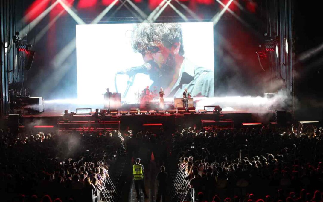 Fluge equipa con sistemas Meyer Sound LEO el concierto de despedida de Berri Txarrak en Bilbao