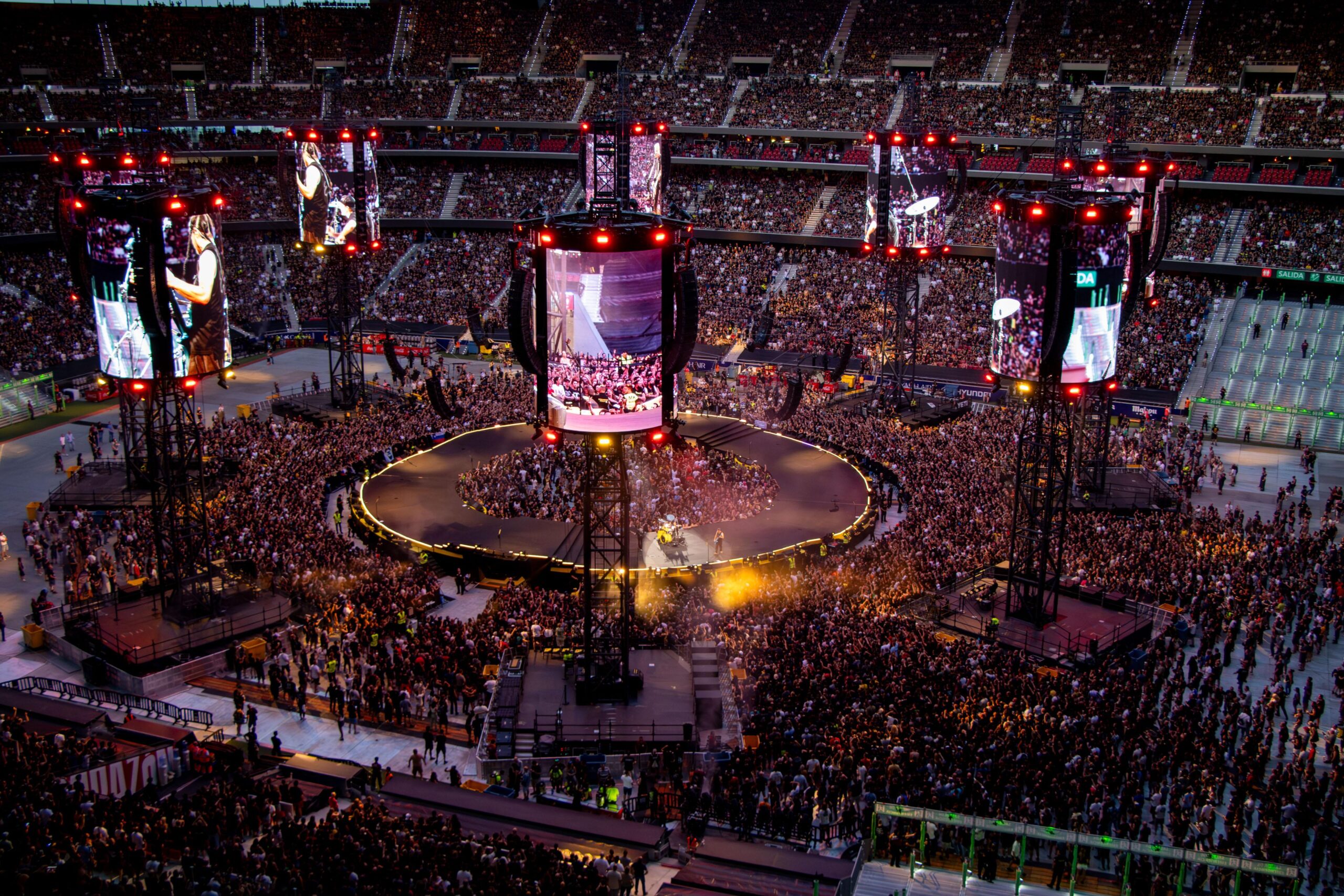 Metallica con Meyer Sound