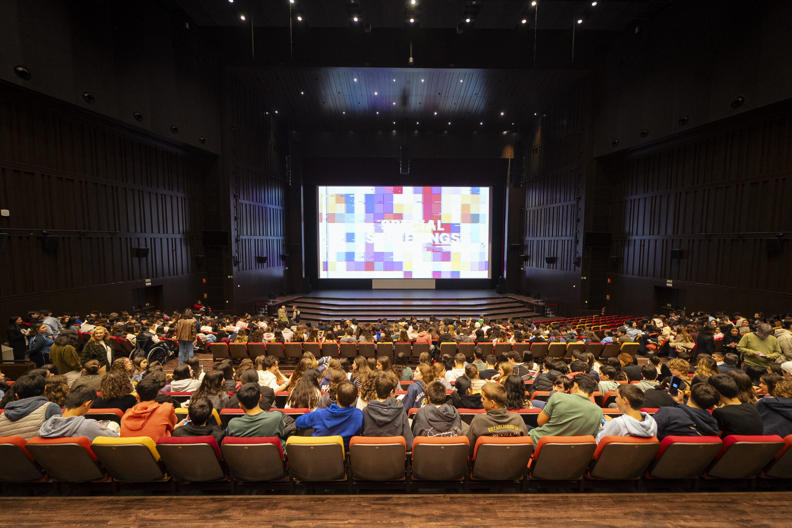 Meyer Sound eleva el estándar del sonido cinematográfico del SEFF con un despliegue especializado en el Cartuja Center CITE.
