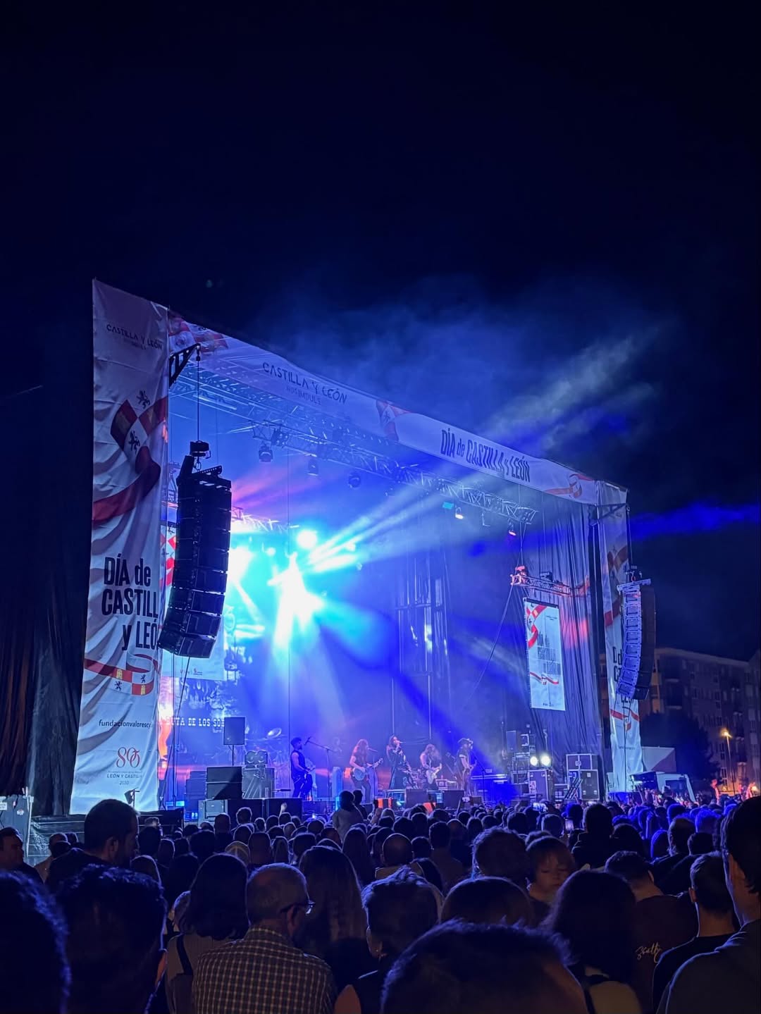 Meyer Sound con Tecson en el Día de Castilla y León: despliegue de sistema para Mägo de Oz y Perro Futuro