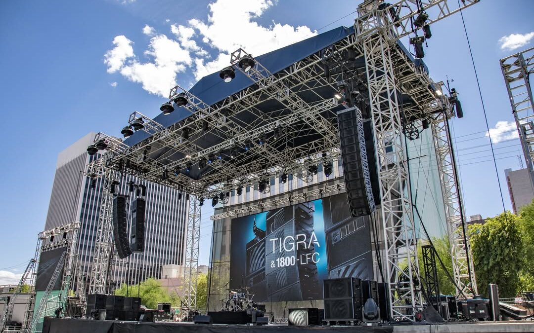 Meyer Sound presenta TIGRA y el subgrave 1800-LFC en Las Vegas